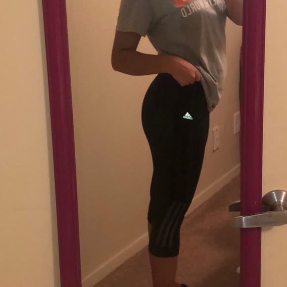 2 pairs of adidas yoga pants 🕶🐾🍙⚽️🎱🎳🎮 - Picture 4 of 4